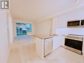 Building Photo - 3260 Sheppard Ave E