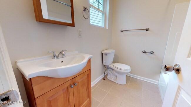 Foto del edificio - 85 Grant Ave