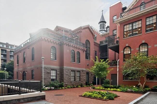 Available Now! High End 2 Bed 2 Bath in Lu... - Available Now! High End 2 Bed 2 Bath in Lu... Apartment
