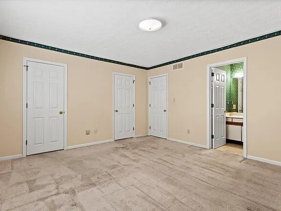 Building Photo - 3450 Laredo Dr