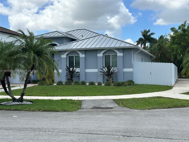 Building Photo - 16176 SW 149th Terrace
