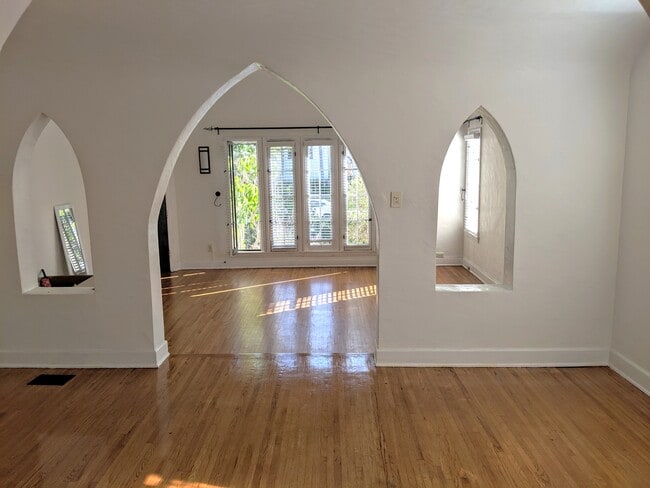 Building Photo - 6267 Commodore Sloat Dr