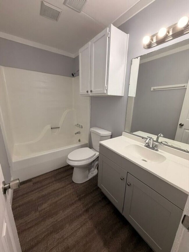 Foto del edificio - Beautiful 2 bedroom Apartment!