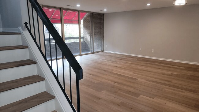 Living/dining room - 648 15th St S
