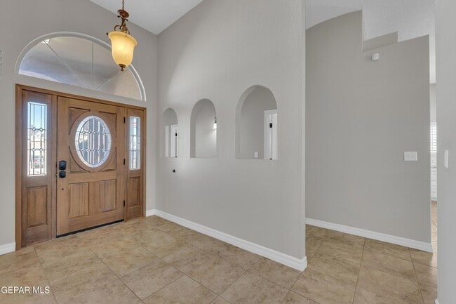 Building Photo - 232 Ave Mirador