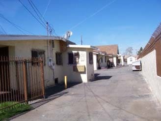 Primary Photo - 609-613 W 92nd St