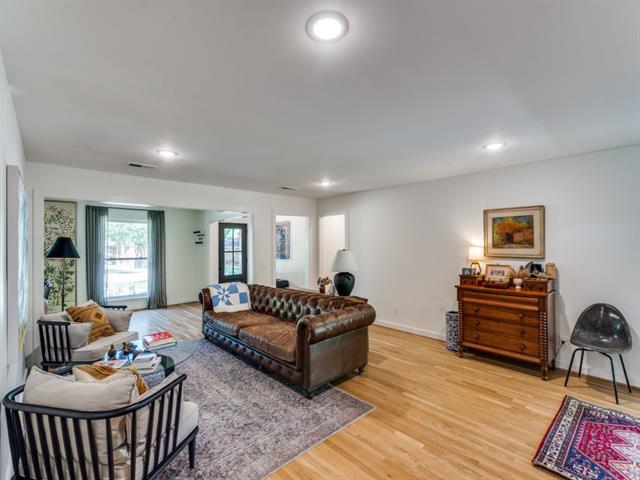 Building Photo - 1504 Cliffbrook Dr