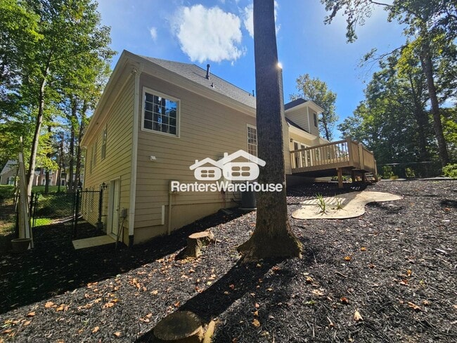 Foto del edificio - 2530 Wellsley Ln