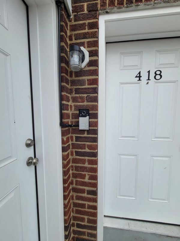 Building Photo - 418 Pfeiffer St