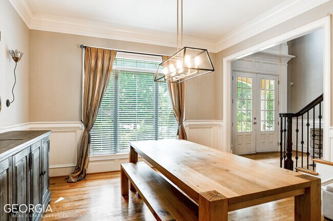 Foto del edificio - 6740 Castleton Dr NW