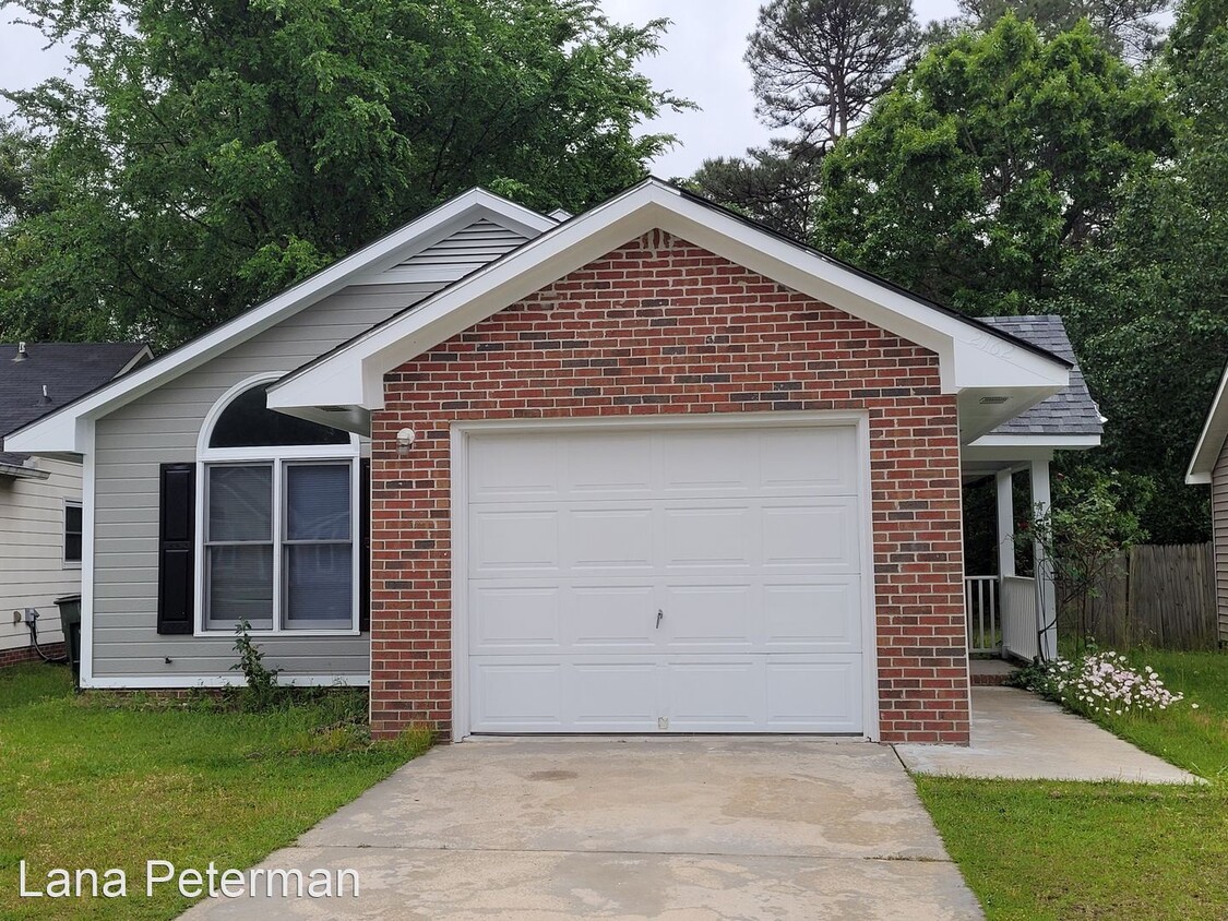 Primary Photo - 3 br, 2 bath House - 2162 Skyview Drive