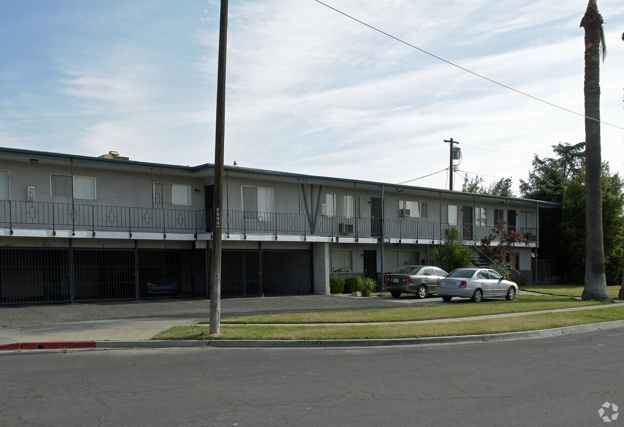 Building Photo - 3621 E Garland Ave