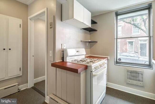 Foto del edificio - 2553 Salmon St