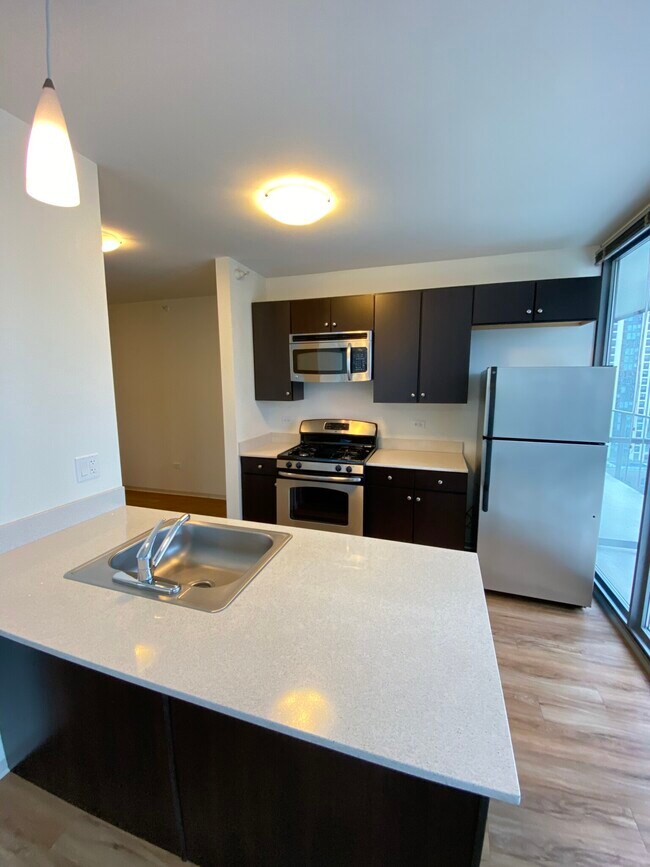 Foto del edificio - One-Bed near Lake Michigan