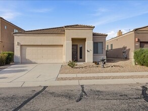 Building Photo - 601 E Pima Meadows Dr