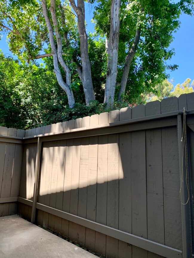 FENCED LARGE PATIO - 4150 Camino Ticino