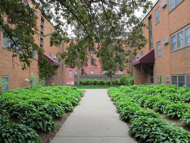 Building Photo - Laurel (384-388)