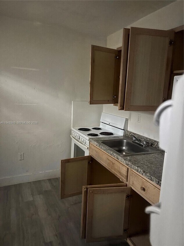 Foto del edificio - 1320 SW 6th St