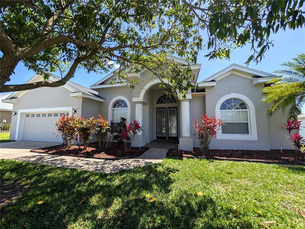 Foto principal - 7335 Bent Grass Dr