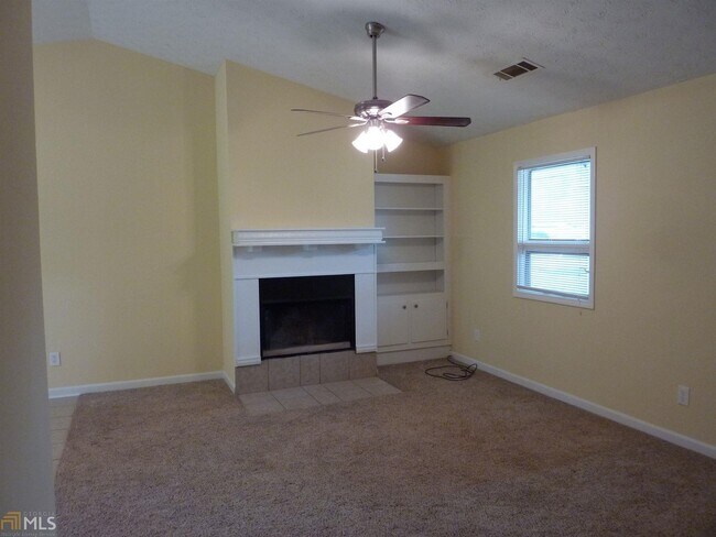 Building Photo - 145 Meadowview Terrace