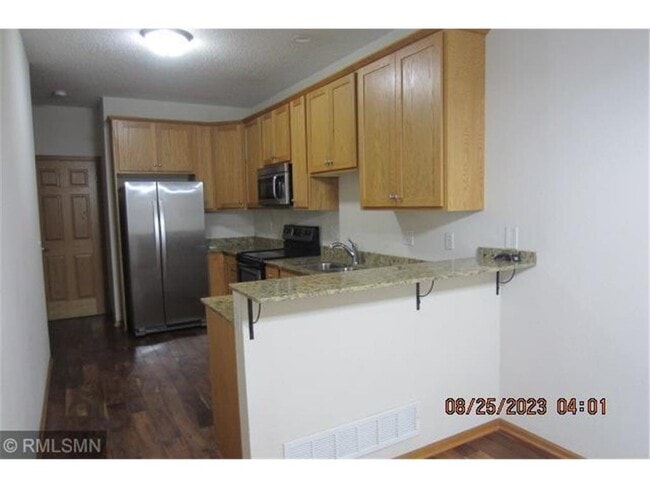 Building Photo - 11397 16th St NE