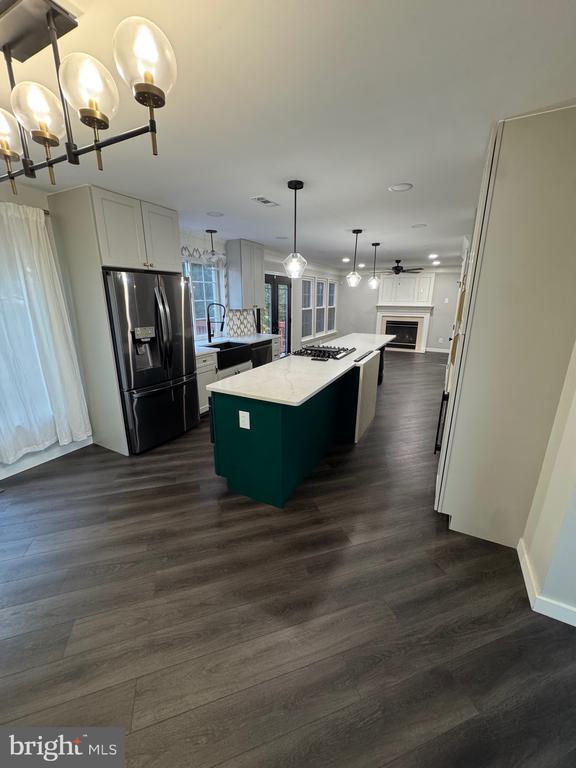 Foto del edificio - 8834 Chiswick Ct