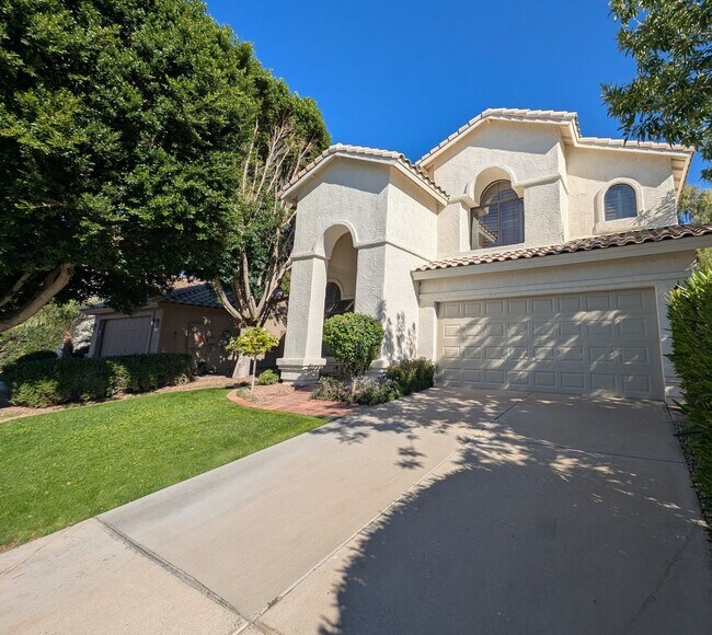 Building Photo - 3 Bedroom Home in the Waters Edge at Ocoti...