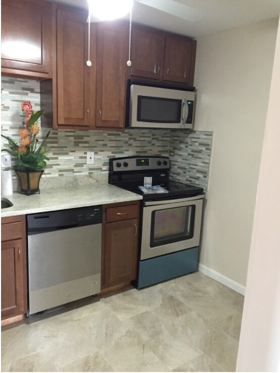 1279 Guelbreth Lane Unit 310, St. Louis, MO 63146 Condo for Rent in