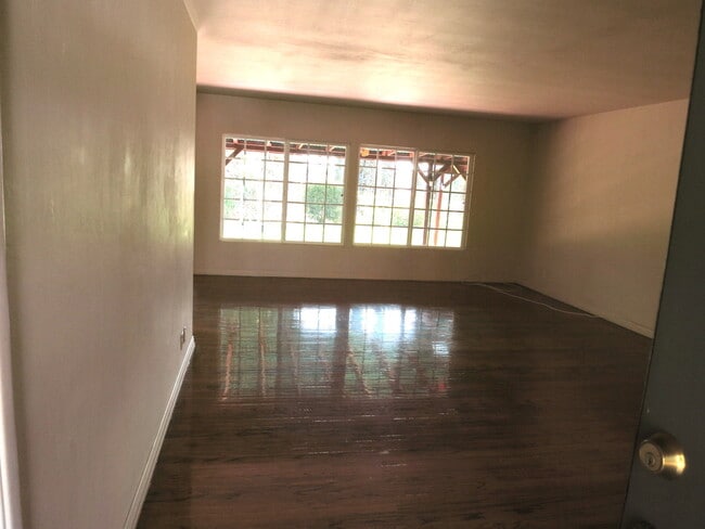 Foto del edificio - SDSU - August 2026 MOVE IN - Beautiful 4 bedroom 2 bathroom house near SDSU at Montezuma.