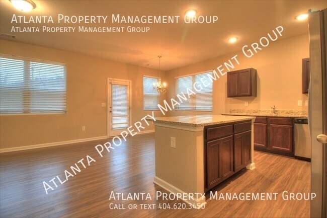Foto del edificio - 6333 Mountain Home Way SE