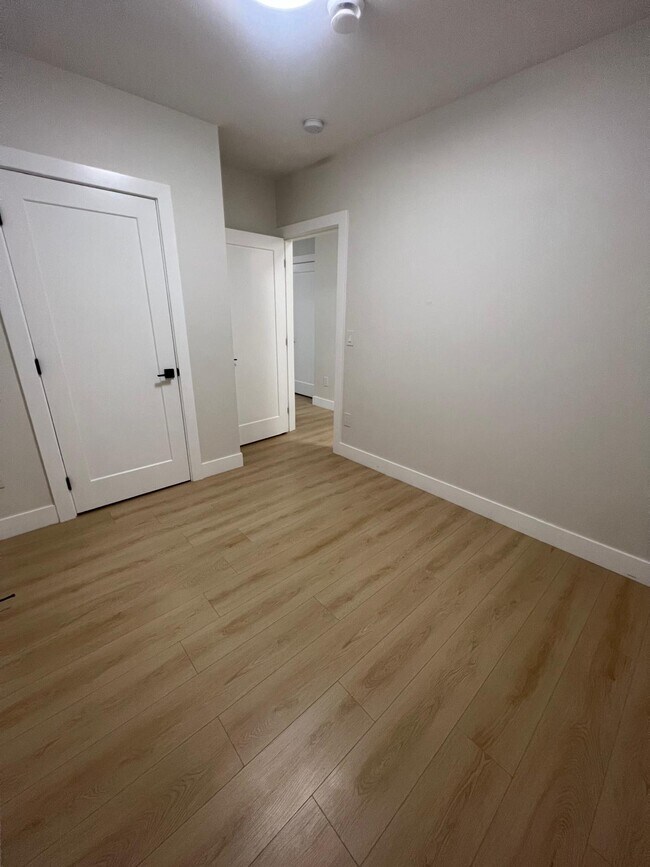 Photo du bâtiment - 10117-1172A 172A St