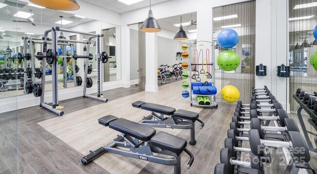 Foto del edificio - 14325 Plantation Park Blvd