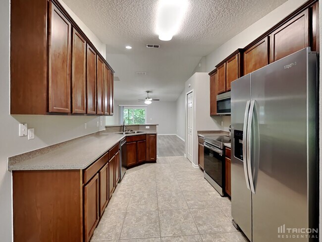 Foto del edificio - 378 N Twin Maple Rd
