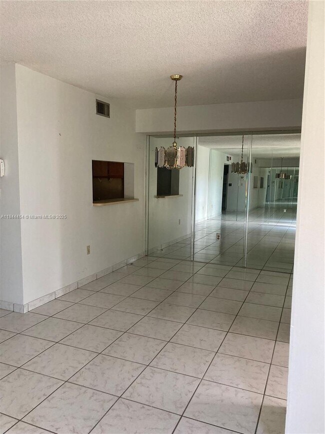 Foto del edificio - 11750 SW 18th St