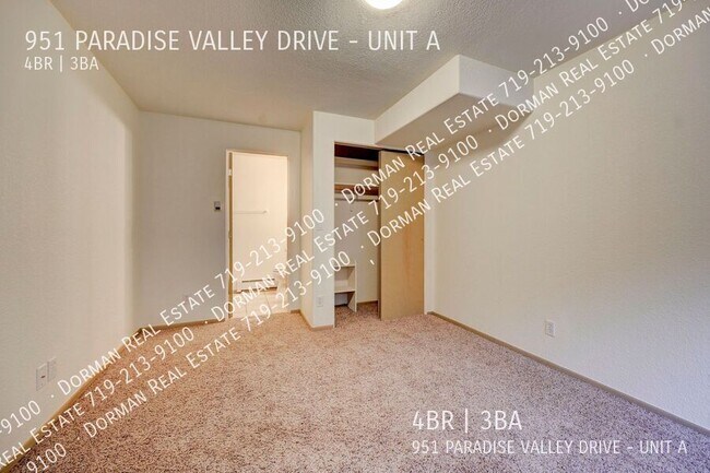 Foto del edificio - 951 Paradise Valley Dr