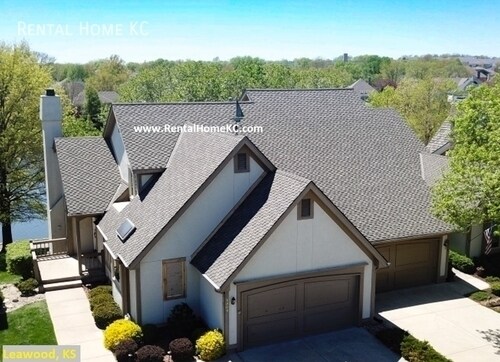 Primary Photo - Stunning totally updated Waterfront Villa ...