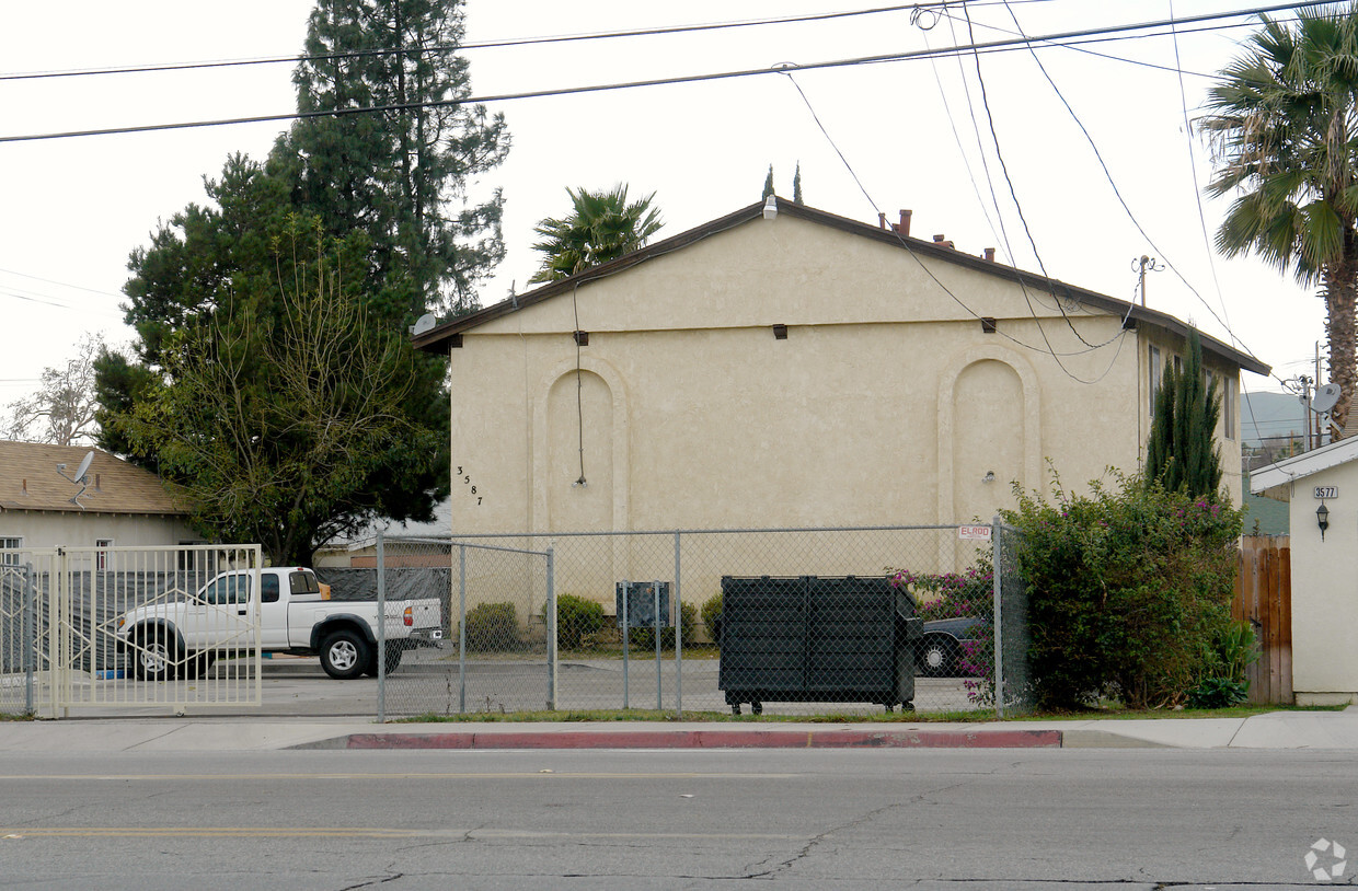 Building Photo - 3587 Rubidoux Blvd