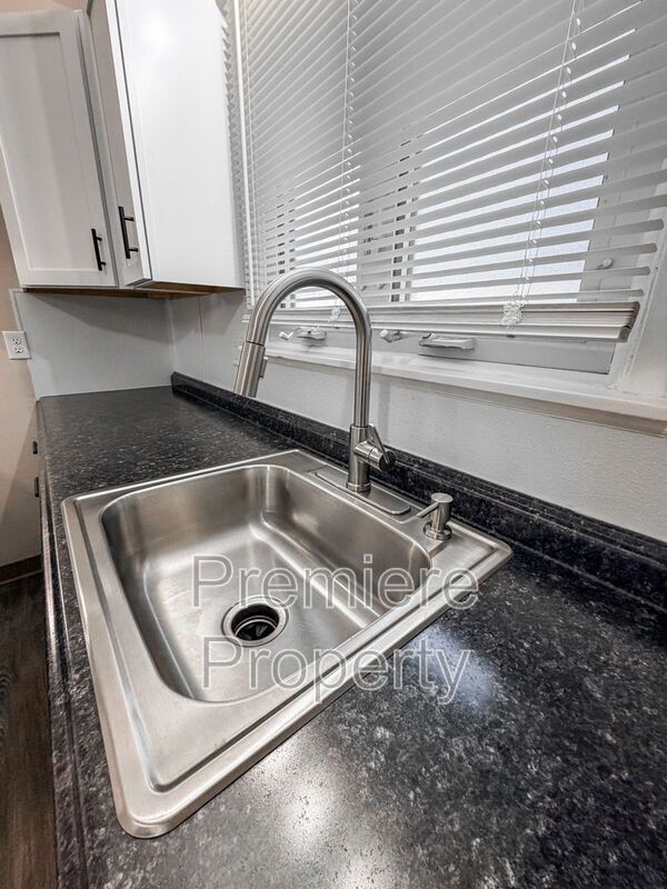 Foto del edificio - 704 N Pearl St