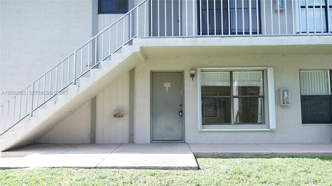 Foto del edificio - 15326 SW 72nd St
