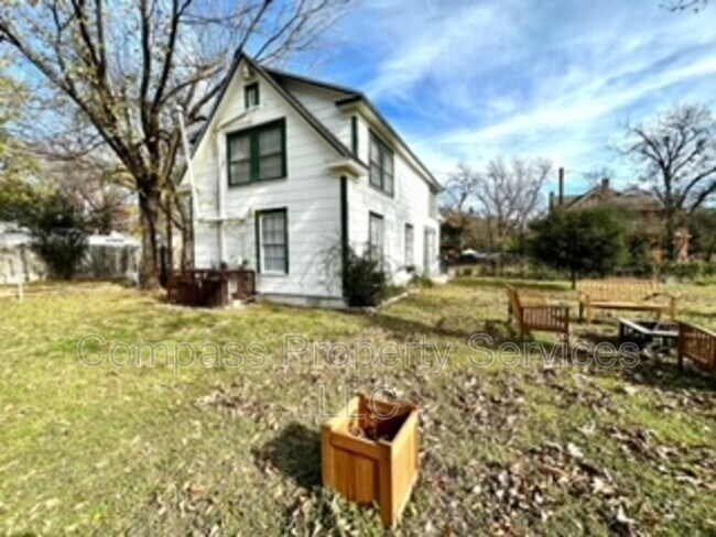 Building Photo - 2301 Colcord Ave