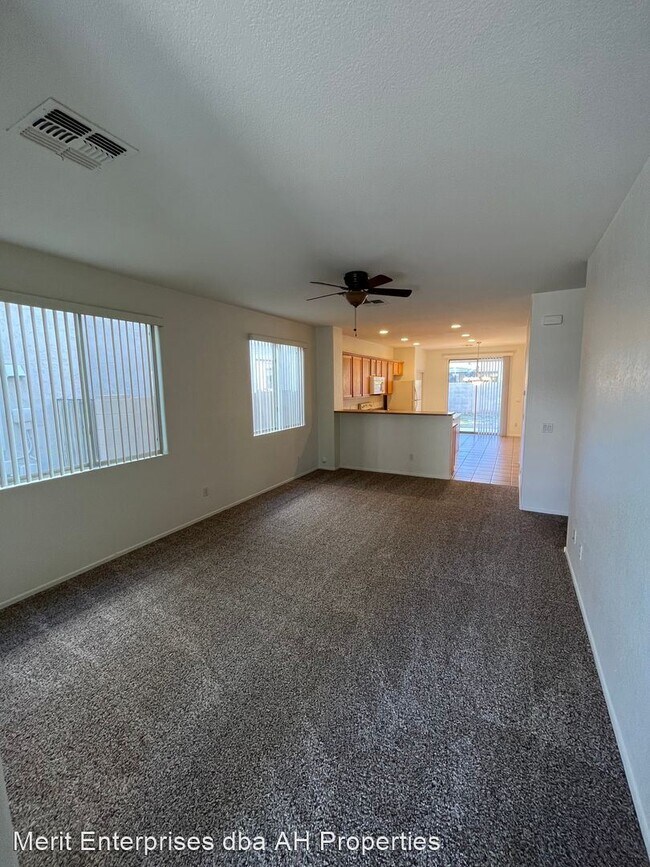 Foto del edificio - 4 br, 2.5 bath House - 3681 E TEMECULA WAY
