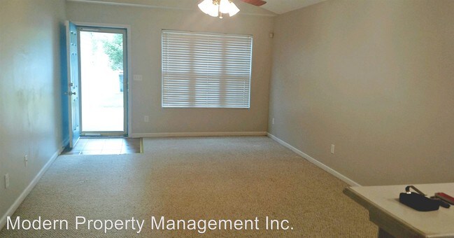 Building Photo - 121 Blue Heron Pl