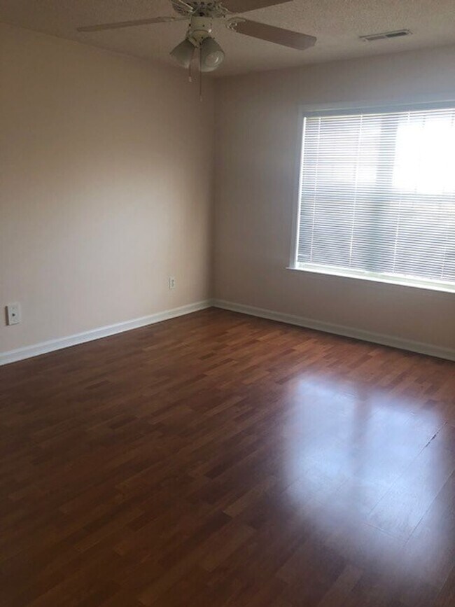 Foto del edificio - Q201