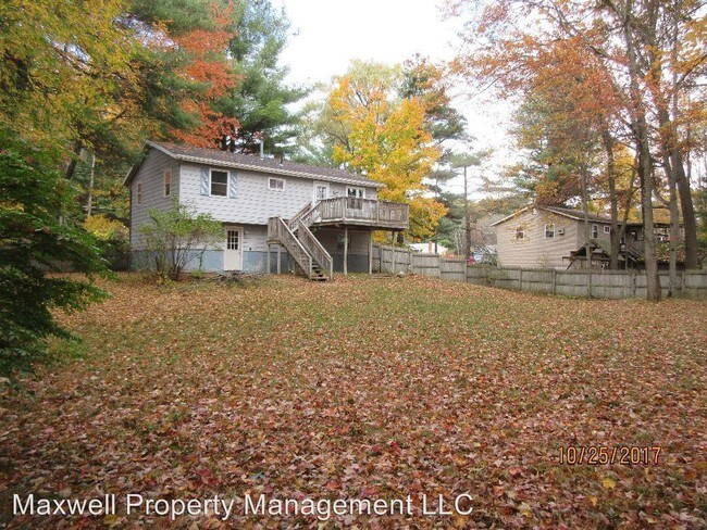 Building Photo - 3 br, 1 bath House - 118 Hutchins Road