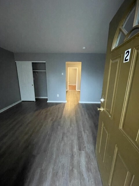 Foto del edificio - 5311 N Detroit Ave