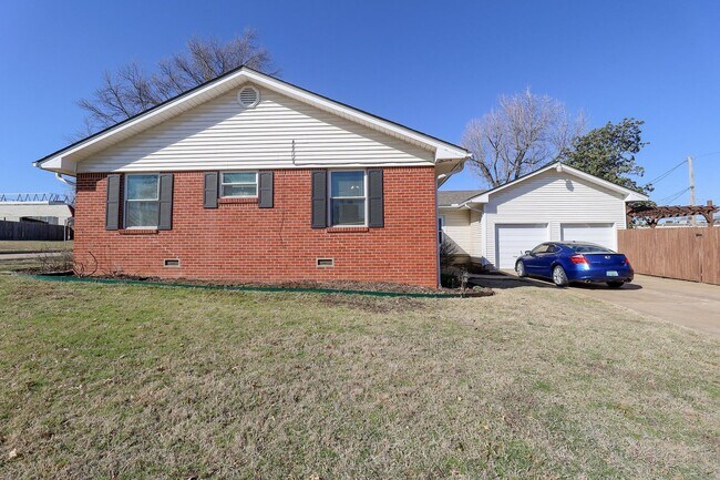 Foto del edificio - Updated 3 Bed / 1.5 Bath in Tulsa!