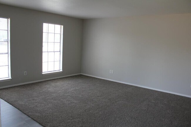 Foto del edificio - 425 W Spruce Ave