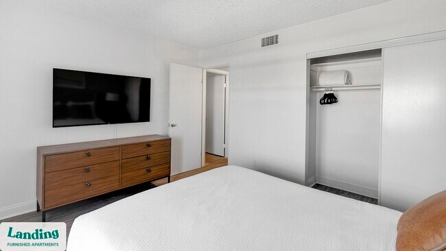 Foto del edificio - 5272 Tamarus St