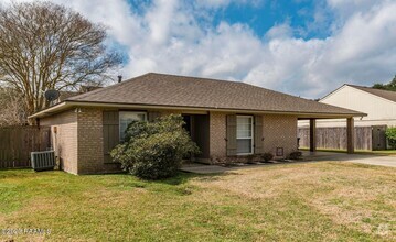 Building Photo - 117 Gayle Dr