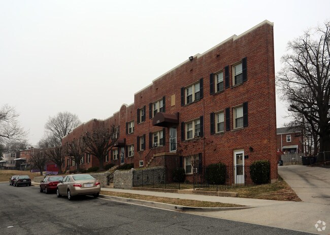 Building Photo - 615-623 Missouri Ave NW